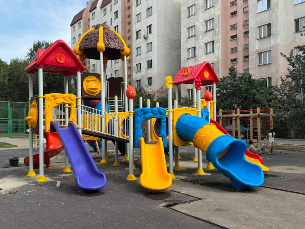 Courtyard play system, Astana, Kazakhstan